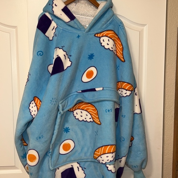 Oversized Blanket Hoodie Blanket - BIG AND COZY - Picture 2 of 6